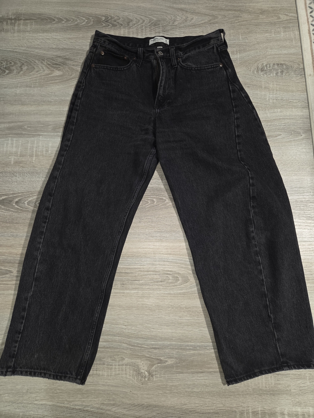 Abercrombie & Fitch Women's Black Barrel Jeans